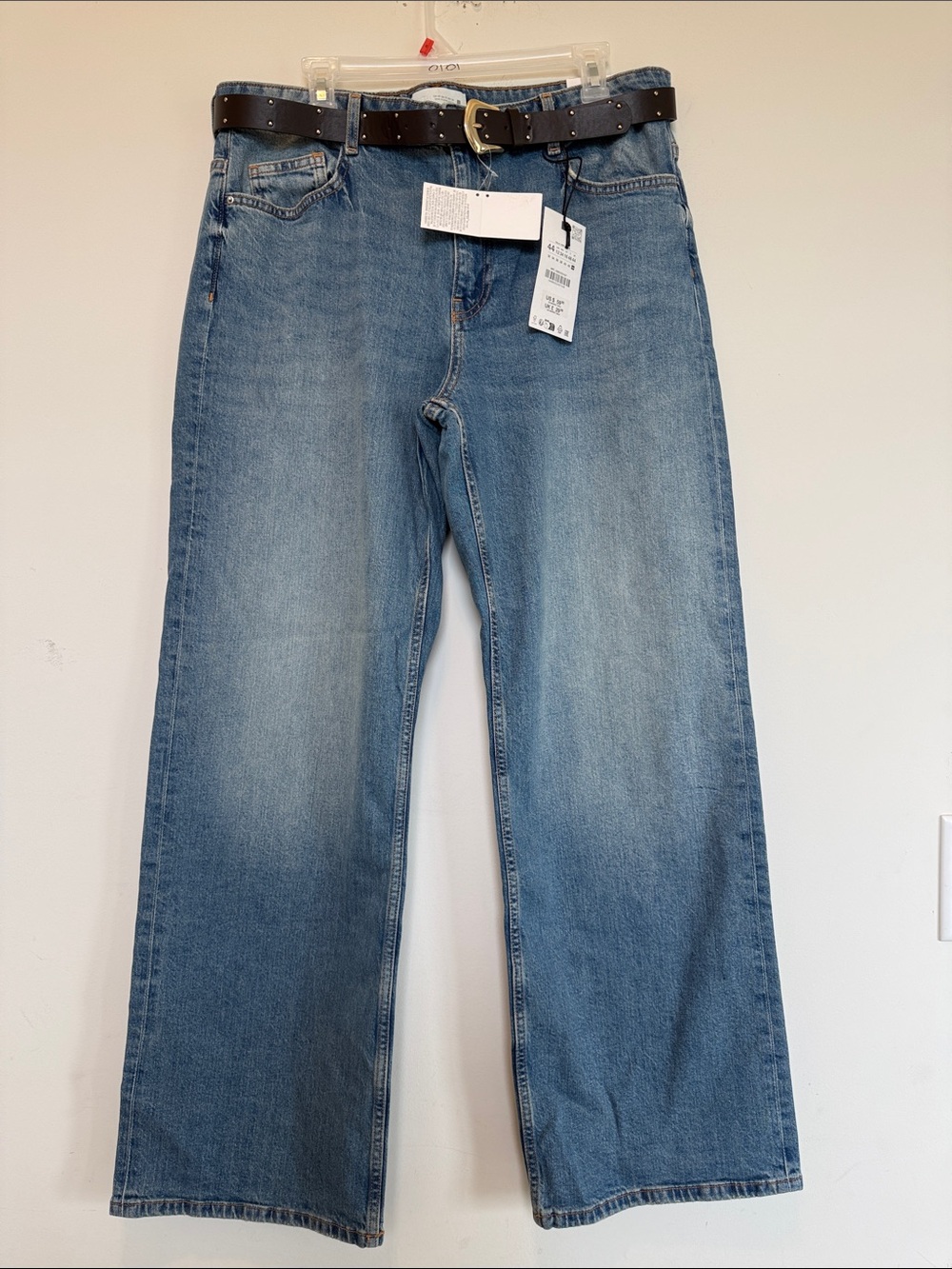 Zara Women’s Light Blue Straight-Leg Jeans - Picture 3 of 16